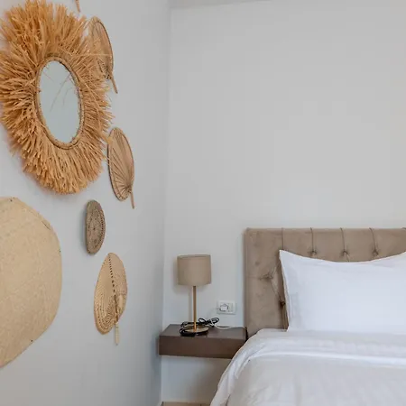 Philoxenia Apartment *